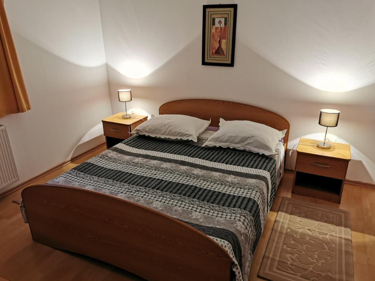 Apartmani Prova Tisno Luaran gambar