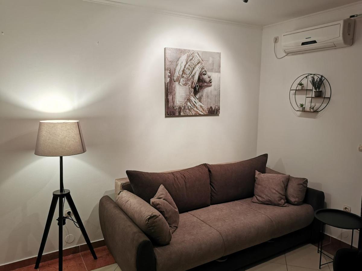 Apartmani Prova Tisno Luaran gambar