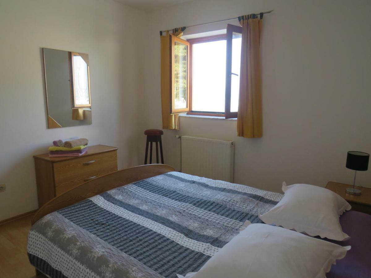 Apartmani Prova Tisno Luaran gambar
